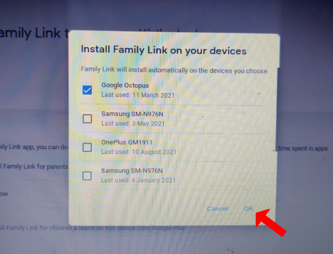 Selecting the device to install Family Link 