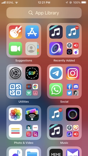 iPhone Home Screen App Library